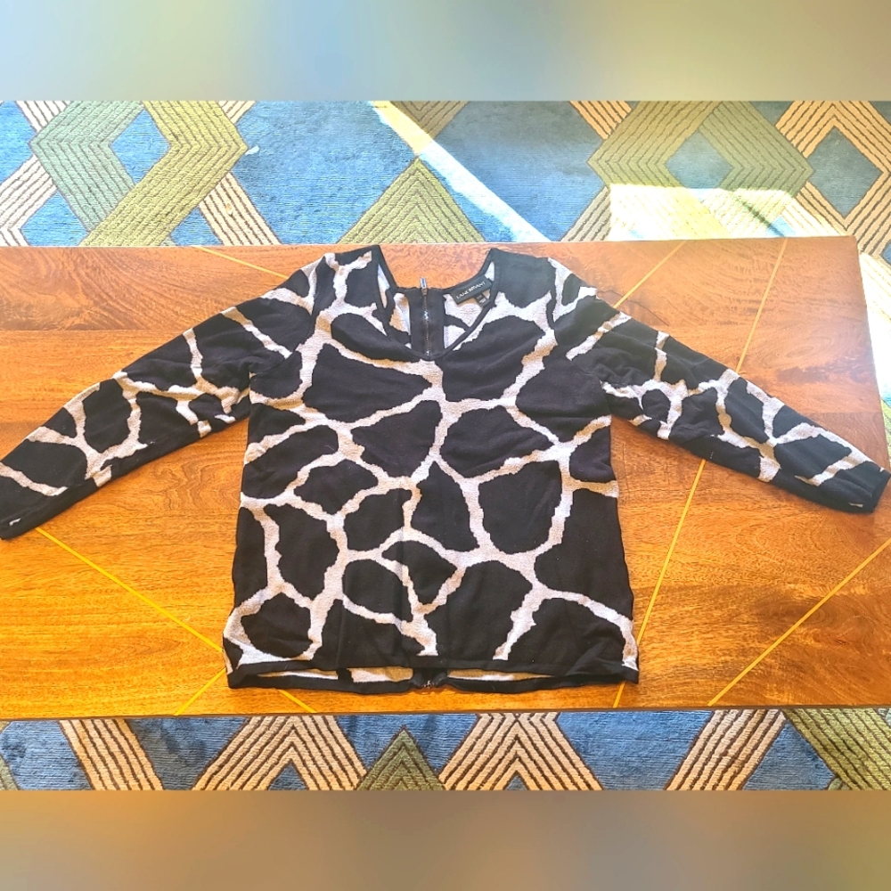Lane Bryant 14/16 black gray sweater